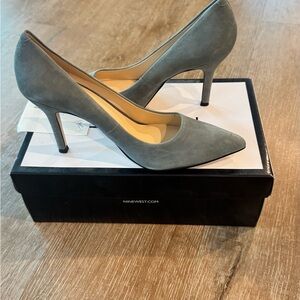 New Nine West Gray Suede Heels